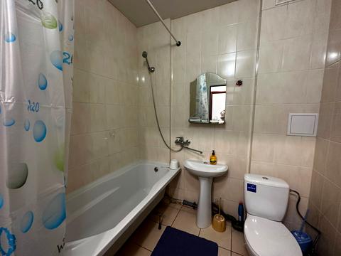 квартира за адресою смт. Авангард, Торгова вул., 9