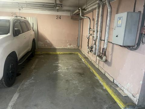 паркомісце за адресою Машинобудівна вул., 21