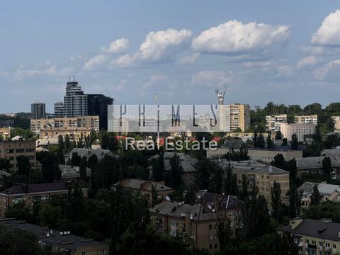 квартира за адресою Андрія Верхогляда вул. (Михайла Драгомирова), 12