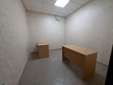 комерційна за адресою Дубнівська вул., 22б