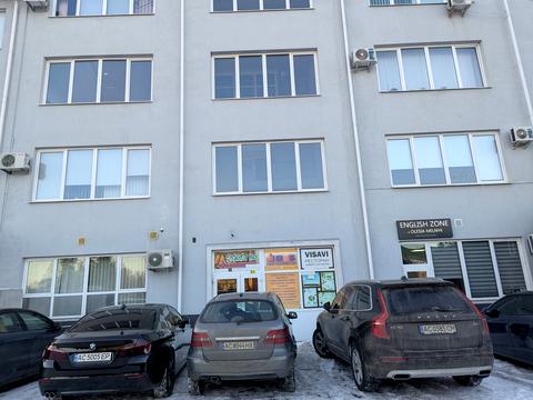 комерційна за адресою Дубнівська вул., 22б