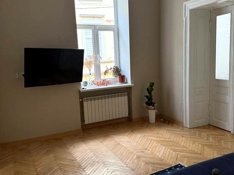 квартира за адресою Валова вул., 7