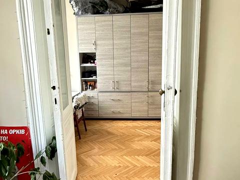 квартира за адресою Валова вул., 7