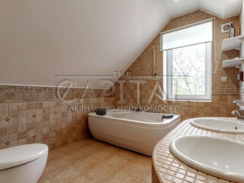 будинок за адресою Сунична вул., 136