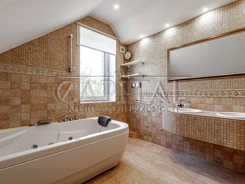 будинок за адресою Сунична вул., 136