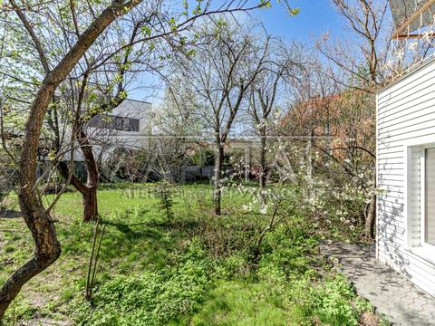 будинок за адресою Сунична вул., 136