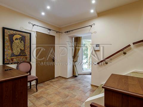 будинок за адресою Сунична вул., 136