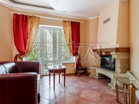 будинок за адресою Сунична вул., 136