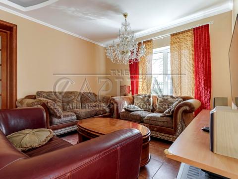 будинок за адресою Сунична вул., 136