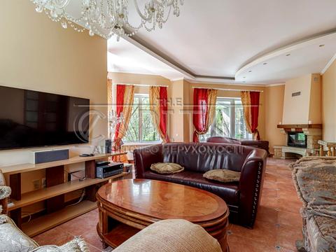 будинок за адресою Сунична вул., 136