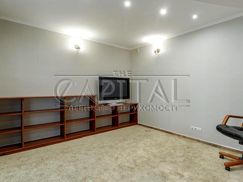 будинок за адресою Сунична вул., 136