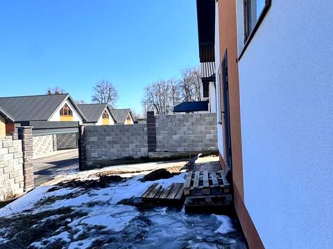 будинок за адресою Зарічна