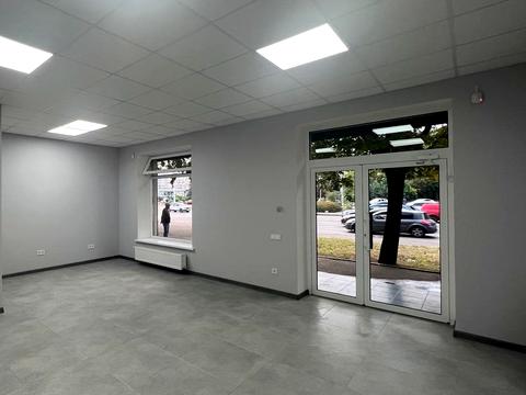 комерційна за адресою Лесі Українки просп. (Гагаріна), 23