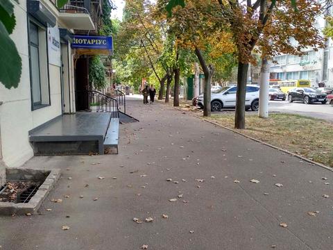 комерційна за адресою Лесі Українки просп. (Гагаріна), 23