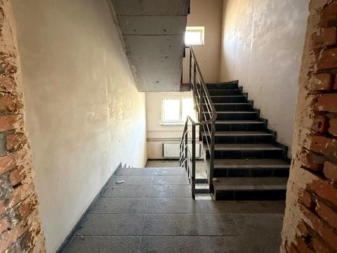 комерційна за адресою Юрківська вул., 9