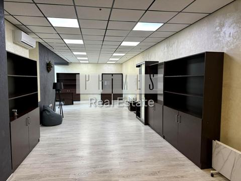 комерційна за адресою Дарницький бульв., 8-В