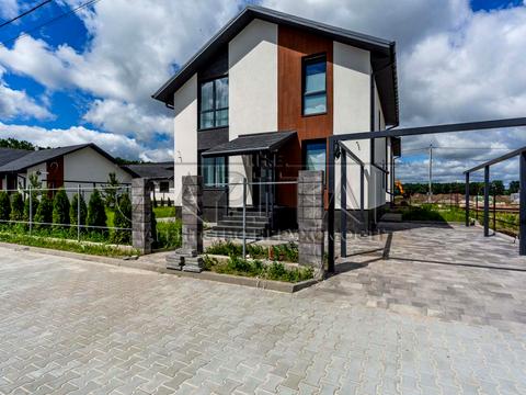 будинок за адресою с. Крюківщина, Привітна