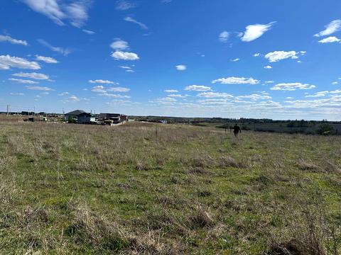 участок по адресу Наталії Ужвій