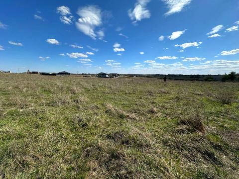 участок по адресу Наталії Ужвій