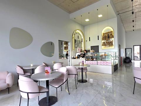 комерційна за адресою Садова вул., 33