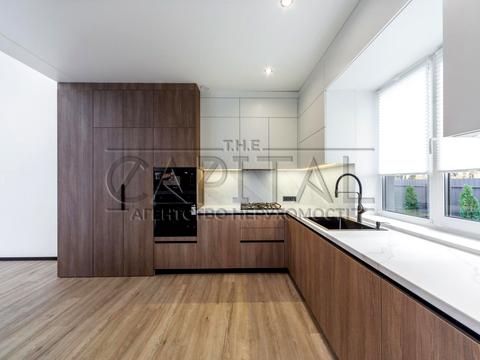 будинок за адресою с. Гатне, Прикордонна вул., 2