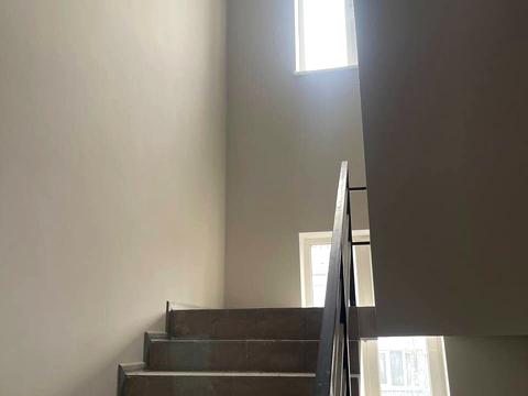 комерційна за адресою Панаса Мирного вул., 24а