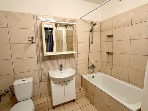 квартира за адресою Гетьмана Івана Мазепи вул. (Топольна), 1