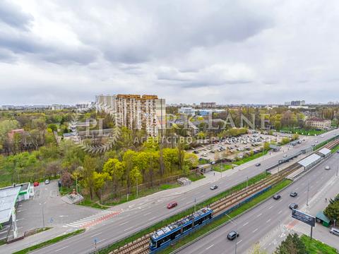 квартира за адресою Любомира Гузара просп. (Космонавта Комарова), 26