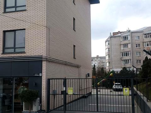 коммерческая по адресу Степана Бандери ул., 15