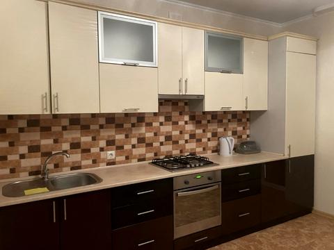 квартира за адресою Академіка Ющенка вул., 10