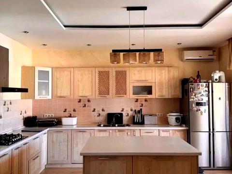 квартира за адресою Залізнична вул., 8