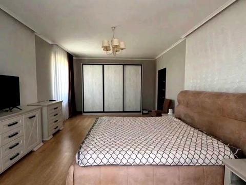 квартира за адресою Залізнична вул., 8