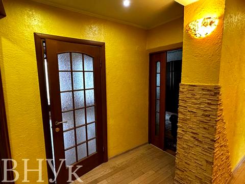 квартира по адресу Героев Крут бульв. (Героїв Сталінграду), 5