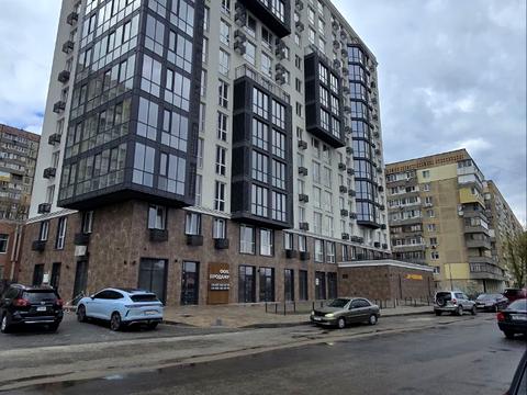 коммерческая по адресу Янтарная ул., (Будинок)