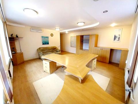 коммерческая по адресу Ріпкинська ул., 4