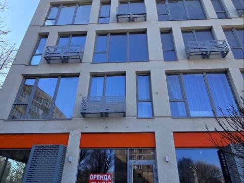 комерційна за адресою Холодильна вул., 67-А