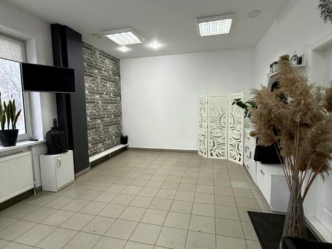 комерційна за адресою Миру просп., 99/1А