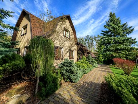 дом по адресу Шкільна