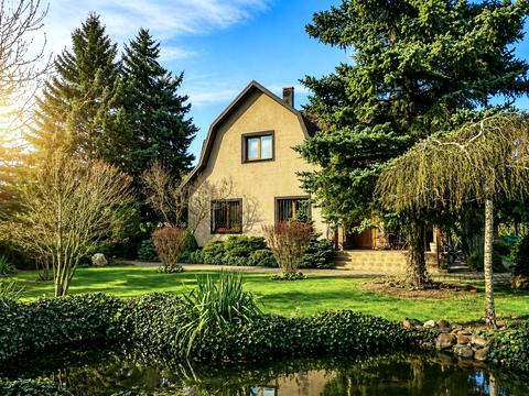 дом по адресу Шкільна