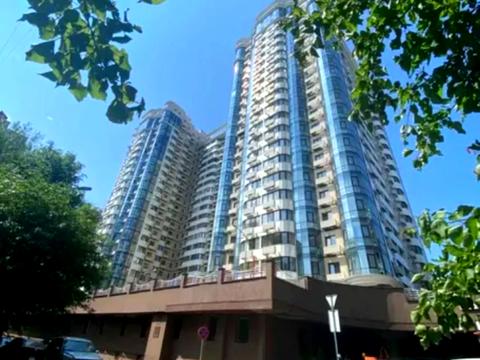 комерційна за адресою Андрія Верхогляда вул. (Михайла Драгомирова), 2-А