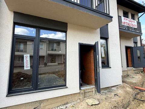 будинок за адресою Срібляста вул.