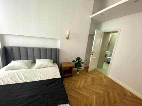 квартира за адресою Київ, Круглоуніверситетська вул., 14