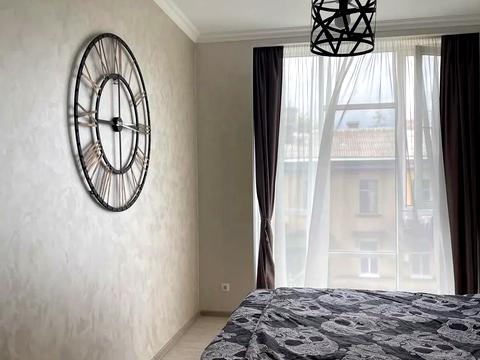 квартира за адресою Авіаконструктора Антонова вул., 2-Б