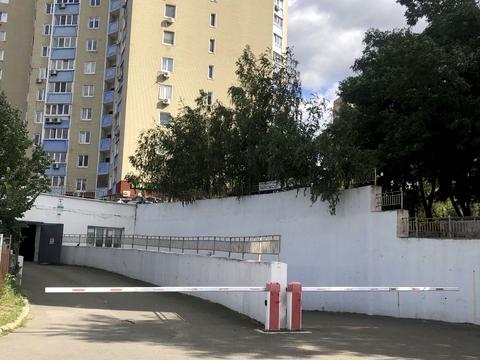 паркомісце за адресою Київ, Європейського Союзу просп. (Правди), 31-А