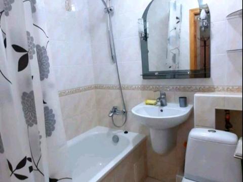 квартира за адресою Миколи Зерова вул. (Пархоменка), 5