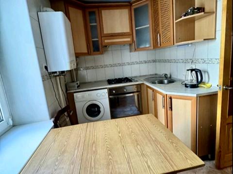 квартира за адресою Миколи Зерова вул. (Пархоменка), 5