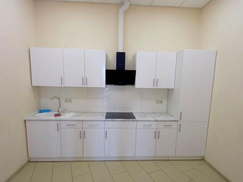 коммерческая по адресу Вице-адмирала Жукова пер., 17/19