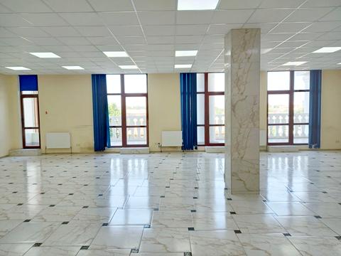 коммерческая по адресу Вице-адмирала Жукова пер., 17/19