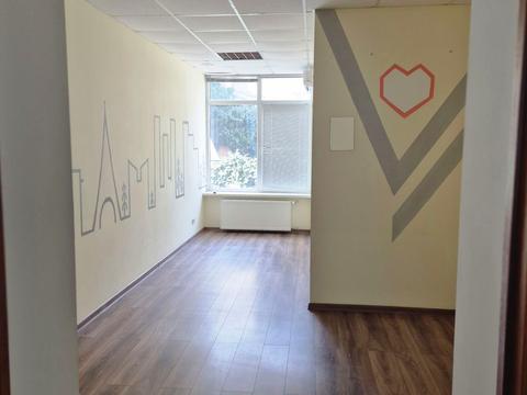 коммерческая по адресу Деволановский спуск, 12