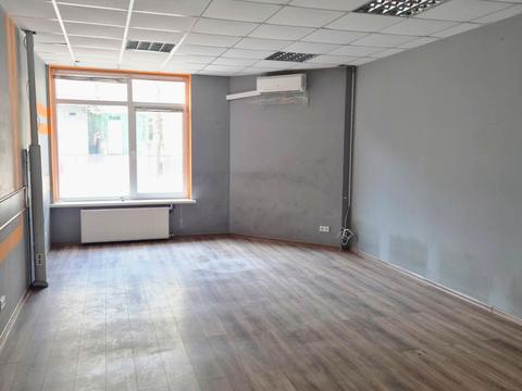 коммерческая по адресу Деволановский спуск, 12